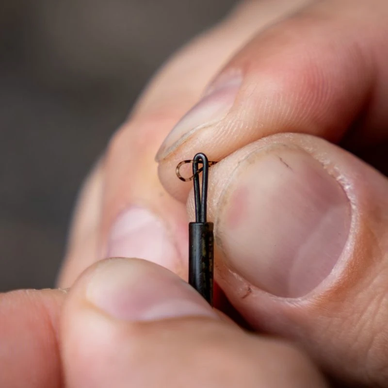 Avid Carp Outline Flecktone Ring Swivel Bag Stems